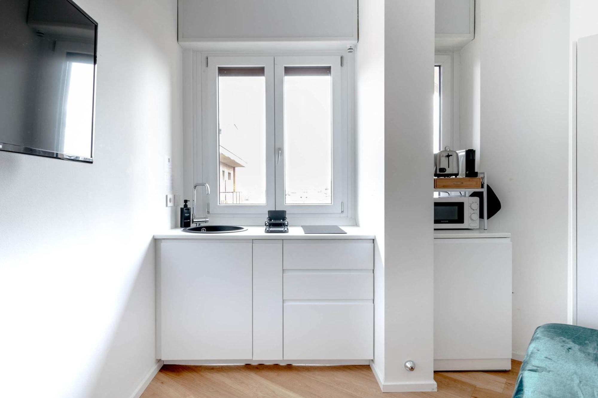 Design Suite 39 - Metropolitana M4 - Aeroporto Linate Milan Luaran gambar
